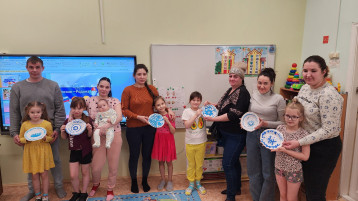 Родительское собрание, на тему : Ознакомление с проектом по нравственно - патриотическому воспитанию: "Моя Родина-Россия" Родительское собрание, на тему : Ознакомление с проектом по нравственно - патриотическому воспитанию: "Моя Родина-Россия".